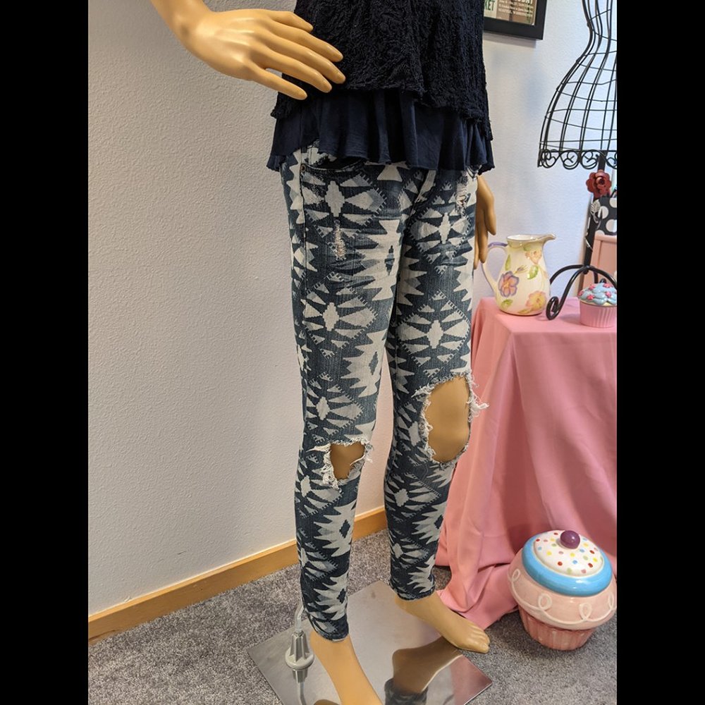 Fire Los Angeles Aztec Print Distressed Denim Jeans Size 1
